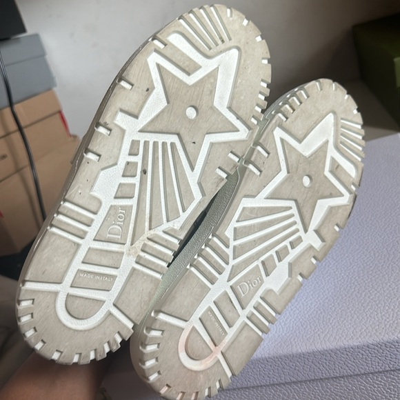 Christian Dior Sneakers - Picture 6 of 15